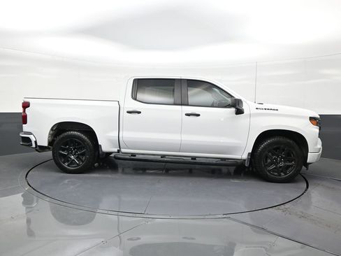 Used 2024 Chevrolet Silverado 1500 Custom w/ Turbomax Blackout Package RWD image 6