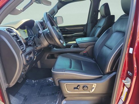 Used 2025 RAM 1500 Limited AWD/4WD image 23