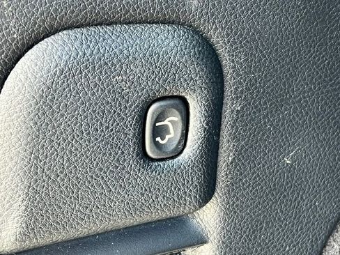 Used 2020 Jeep Grand Cherokee Laredo AWD/4WD image 38