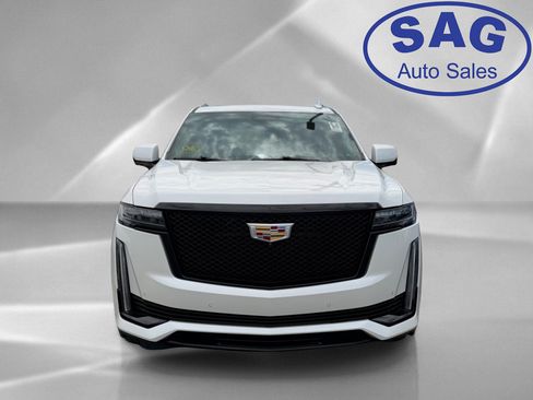 Used 2022 Cadillac Escalade Sport Platinum AWD/4WD image 5