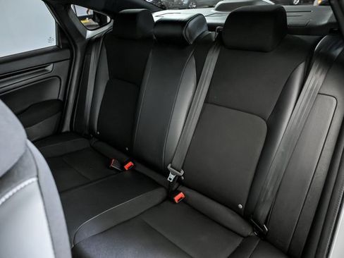 Used 2022 Honda Civic Sport image 13
