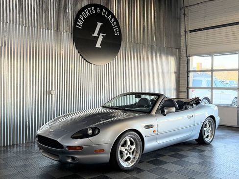 Used 1997 Aston Martin DB7 Volante RWD image 3