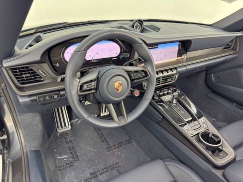 Used 2025 Porsche 911 Carrera image 12