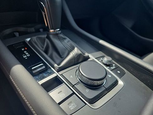 Used 2023 MAZDA MAZDA3 s FWD image 22