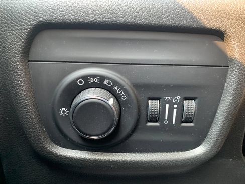 Used 2021 Jeep Grand Cherokee L Laredo AWD/4WD image 24