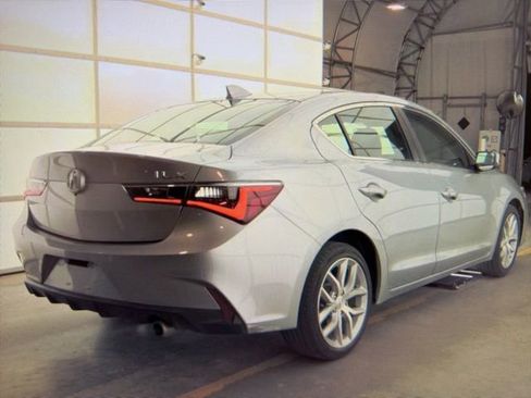 Used 2021 Acura ILX image 3