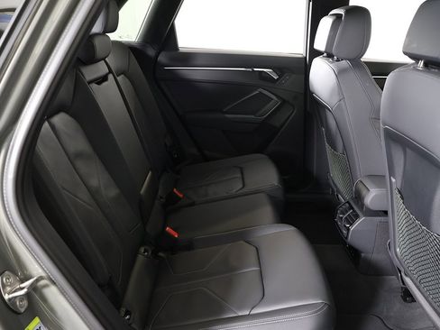 Used 2020 Audi Q3 2.0T Premium Plus w/ Premium Plus Package image 39