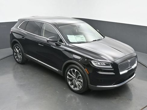 Used 2023 Lincoln Nautilus Reserve AWD/4WD image 46