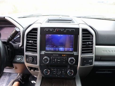 Used 2021 Ford F250 Lariat w/ Lariat Ultimate Package image 17