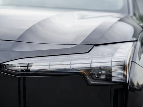 New 2026 Volvo EX30 Plus image 13