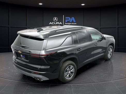 Used 2024 Chevrolet Traverse LT w/ Enhanced Driving Package AWD/4WD image 33