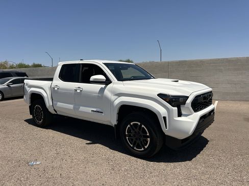 Used 2026 Toyota Tacoma TRD Sport RWD image 6