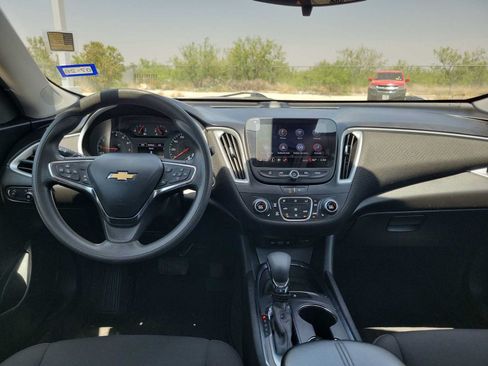 Used 2023 Chevrolet Malibu LT FWD image 14