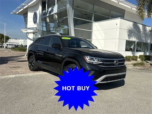 Certified 2022 Volkswagen Atlas Cross Sport SE image 1
