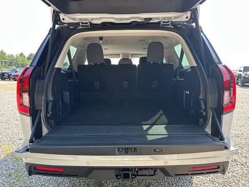 Used 2025 Ford Expedition Max Active AWD/4WD image 16