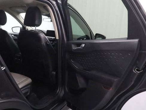 Used 2020 Ford Escape SE FWD image 18