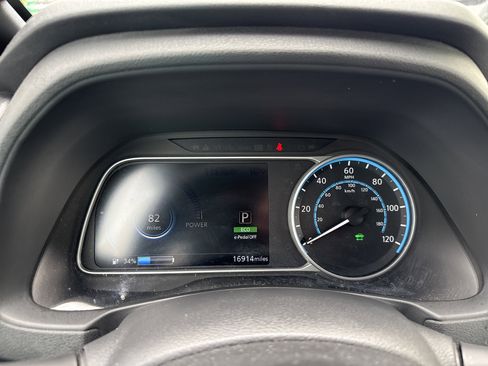 Certified 2024 Nissan Leaf SV Plus FWD image 3
