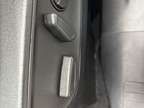 Used 2022 Ford Escape Titanium image 24