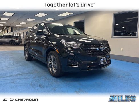 Used 2023 Buick Encore GX Select w/ Sport Touring Package image 1