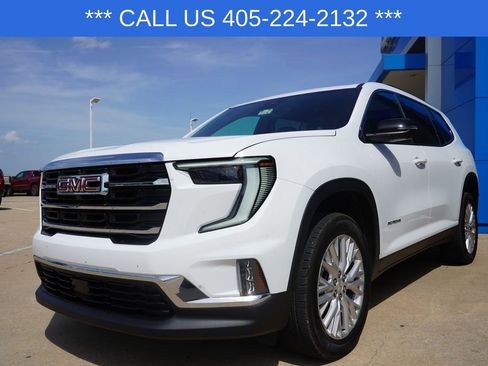 Used 2026 GMC Acadia Elevation w/ Elevation Premium Package AWD/4WD image 4