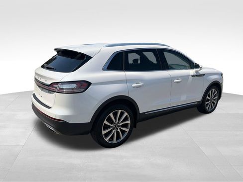 Used 2019 Lincoln Nautilus Select w/ Cargo Utility Package FWD image 6