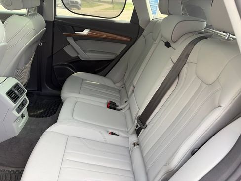 Used 2024 Audi Q5 e Premium Plus AWD/4WD image 19