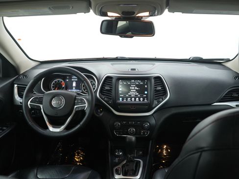 Used 2016 Jeep Cherokee Trailhawk w/ Comfort/Convenience Group image 13