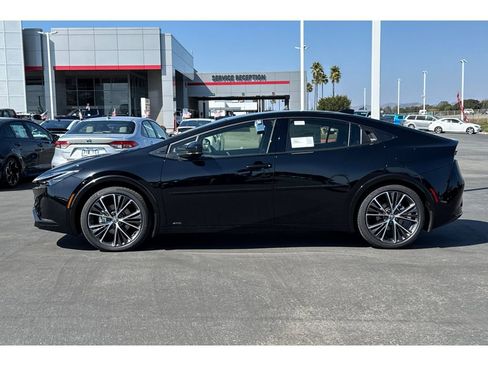 New 2026 Toyota Prius XLE image 7