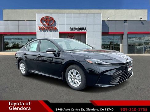New 2026 Toyota Camry LE FWD image 1