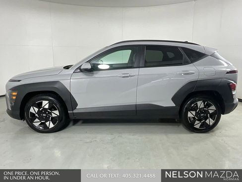 Used 2024 Hyundai Kona SEL FWD image 9