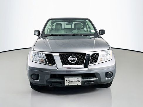 Used 2021 Nissan Frontier SV w/ SV Utility Package AWD/4WD image 2