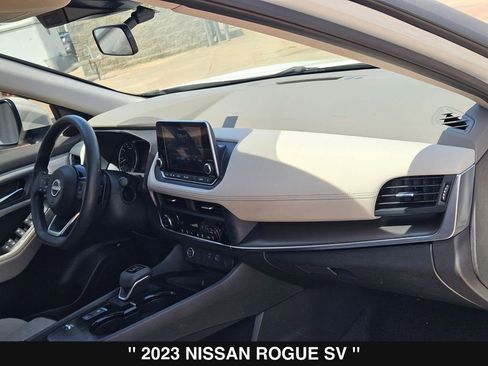 Used 2023 Nissan Rogue SV FWD image 29