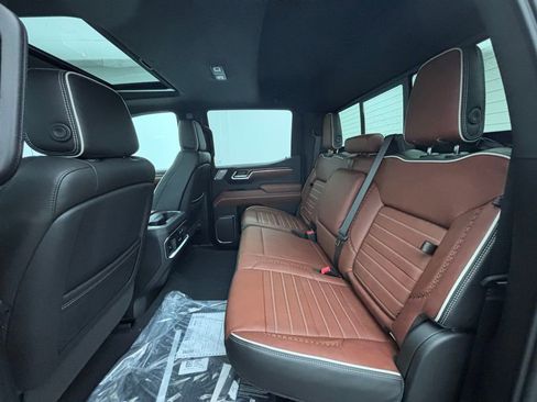 New 2026 GMC Sierra 1500 Denali Ultimate w/ LPO, Black Badging Package image 46