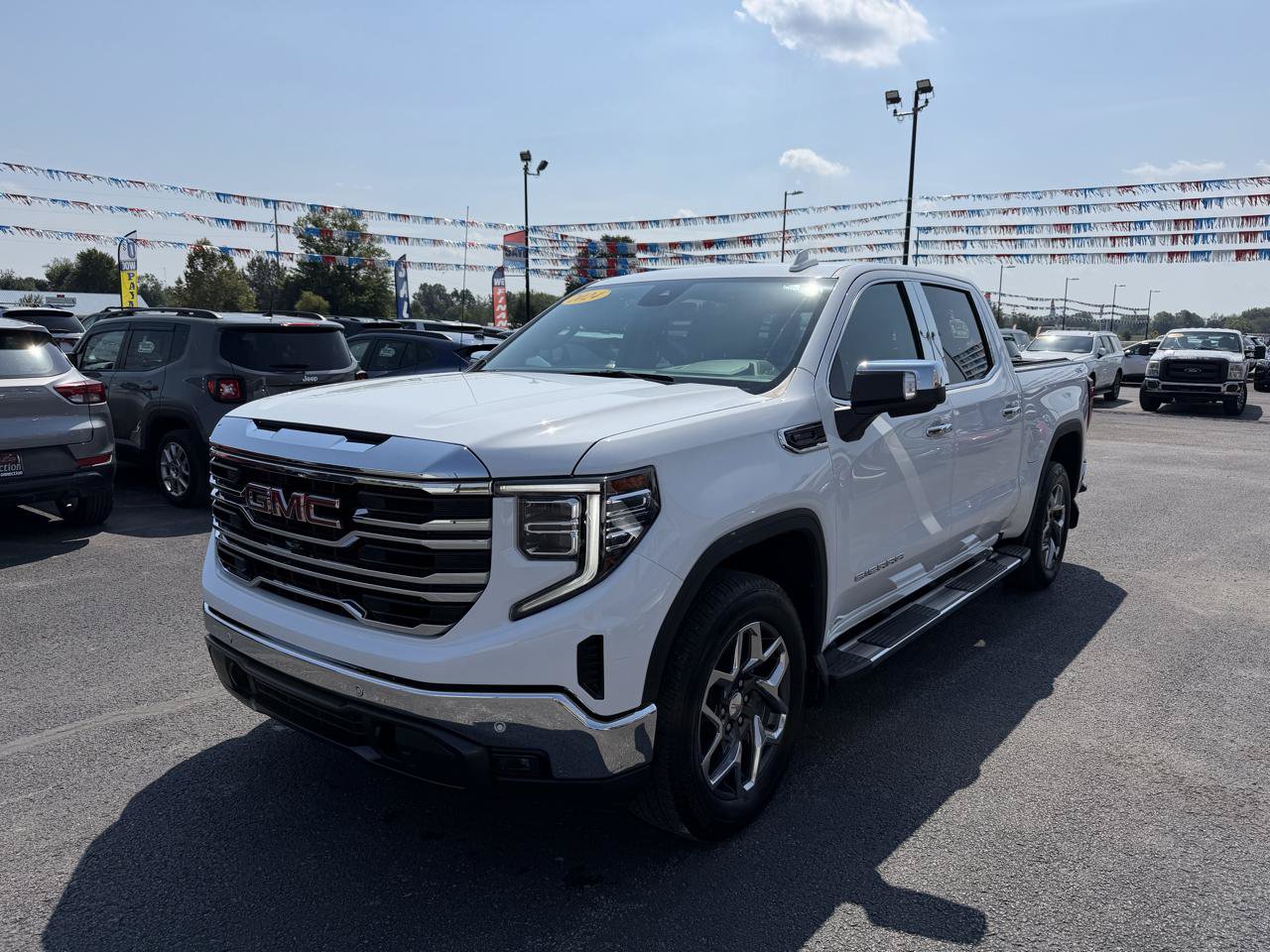 Used 2024 GMC Sierra 1500 SLT w/ SLT Premium Plus Package AWD/4WD image 11