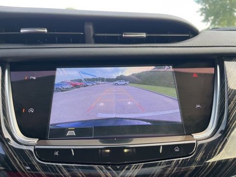 Used 2025 Cadillac XT6 Premium Luxury image 26