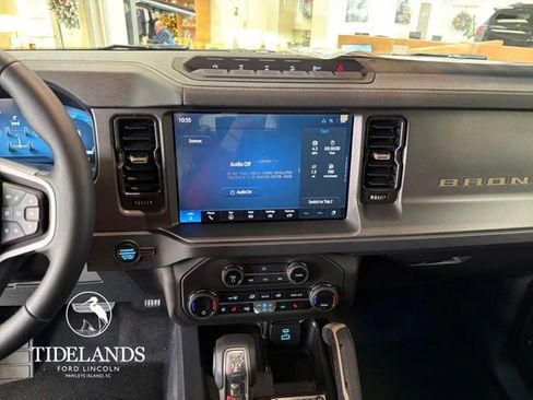 New 2025 Ford Bronco Badlands w/ Sasquatch Package AWD/4WD image 22