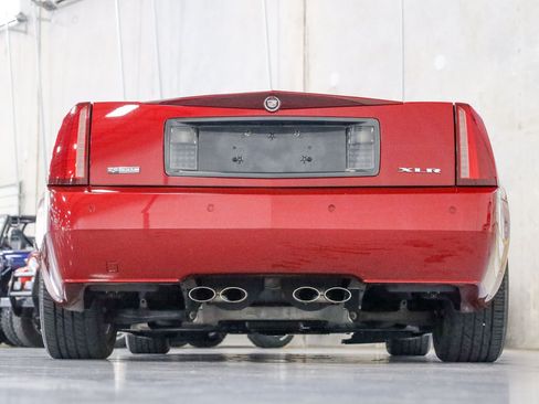 Used 2008 Cadillac XLR RWD image 33