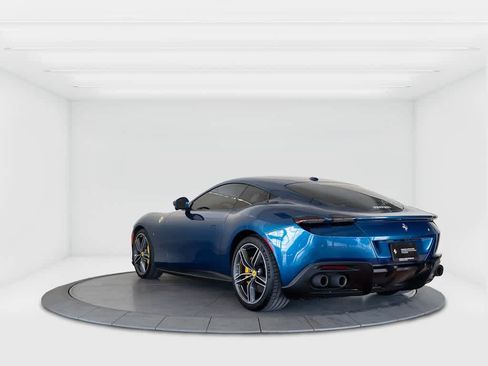 Used 2022 Ferrari Roma RWD image 3