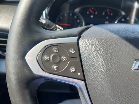 Used 2023 Chevrolet Traverse RS AWD/4WD image 33