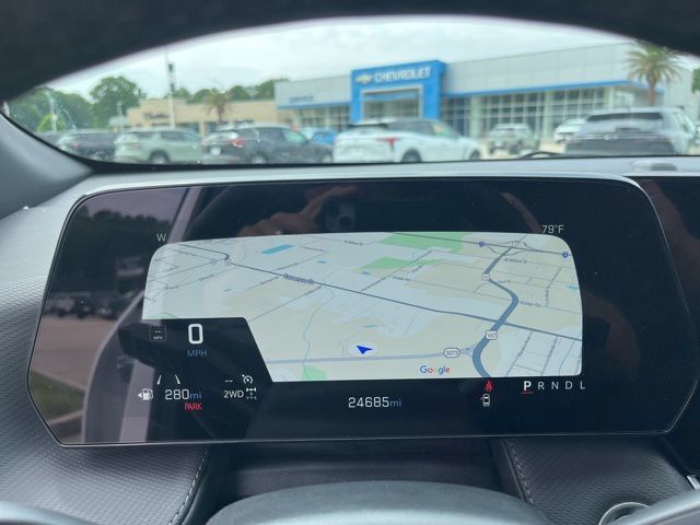 Used 2025 Chevrolet Equinox LT AWD/4WD image 19