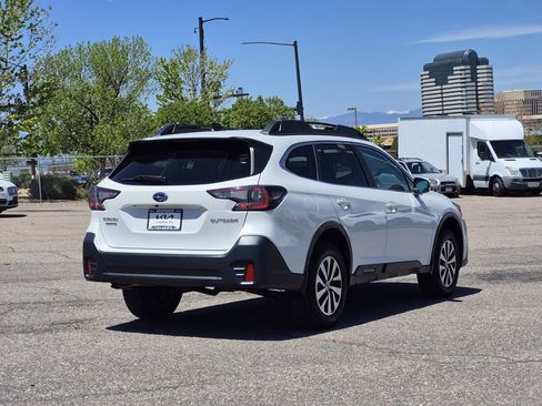 Used 2022 Subaru Outback Premium AWD/4WD image 5
