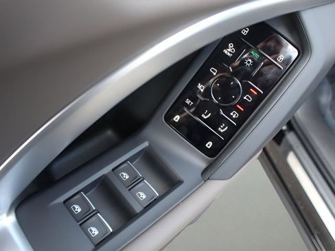 New 2025 Audi Q5 Premium Plus AWD/4WD image 11