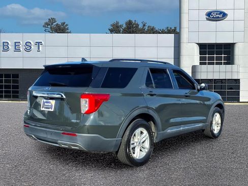 Used 2022 Ford Explorer XLT w/ Equipment Group 202A AWD/4WD image 7