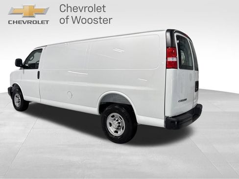 New 2025 Chevrolet Express 3500 Extended w/ Driver Convenience Package image 4