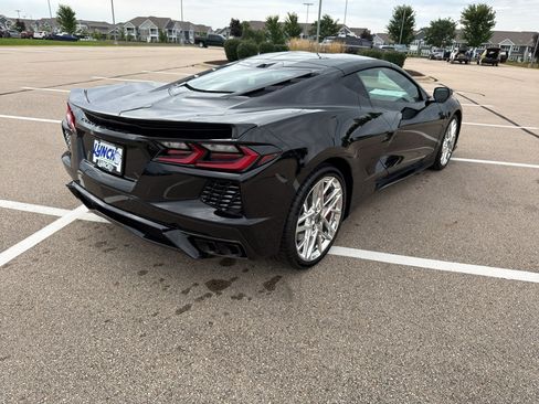New 2027 Chevrolet Corvette Stingray Coupe w/ Z51 Performance Package RWD image 5