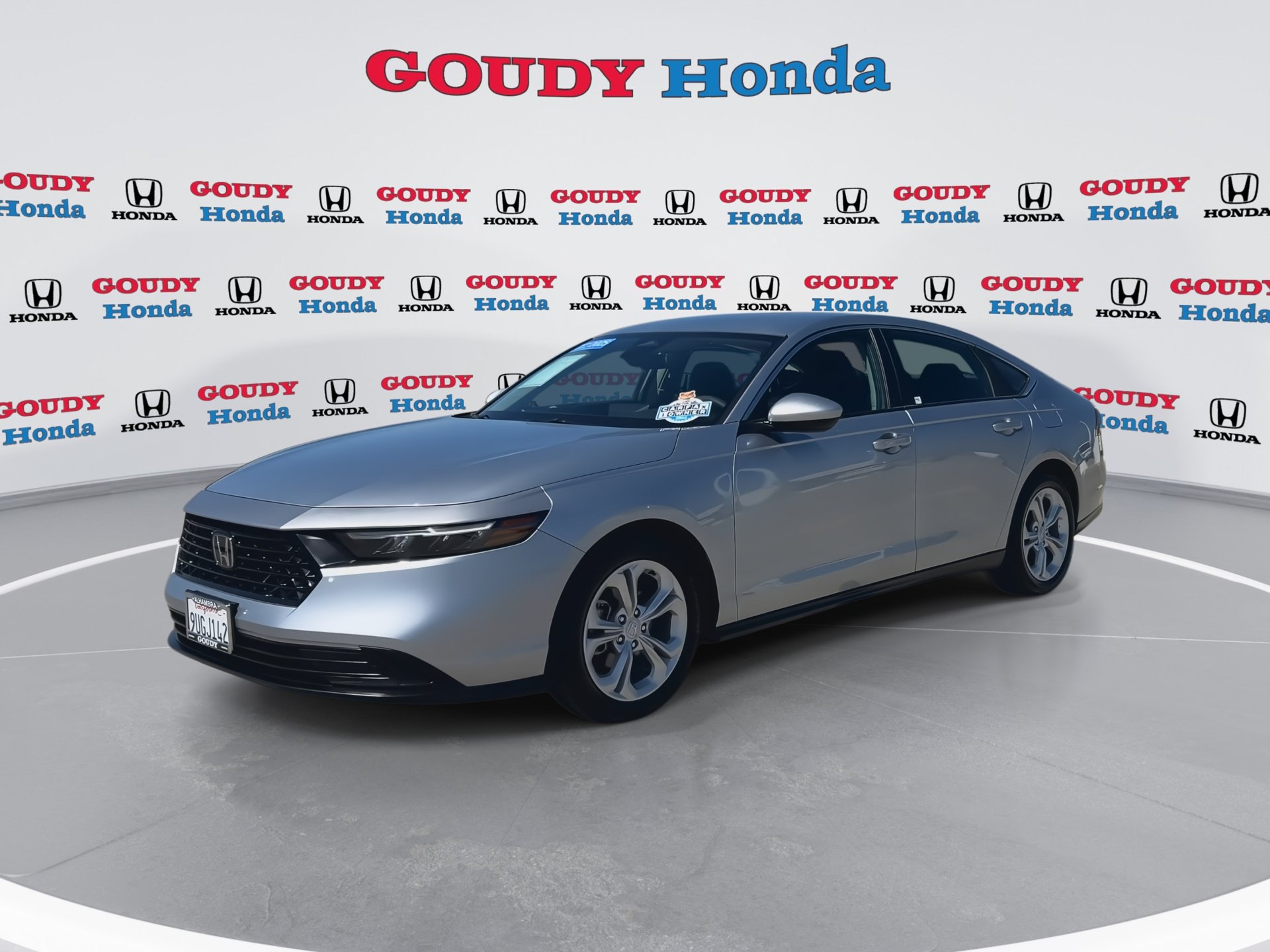 Certified 2025 Honda Accord LX image 4