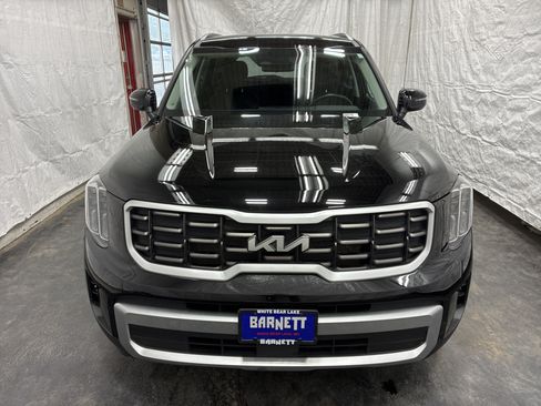 Certified 2023 Kia Telluride S w/ S Sunroof Package AWD/4WD image 5
