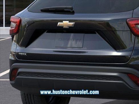 New 2026 Chevrolet Trax LS image 23