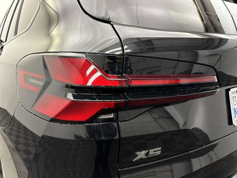 New 2026 BMW X5 M60i image 19