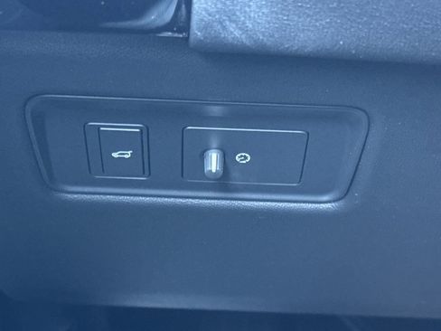 Used 2019 Land Rover Range Rover Sport HSE image 31